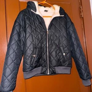 Hollister Women’s Size S Reversible Black Winter Jacket